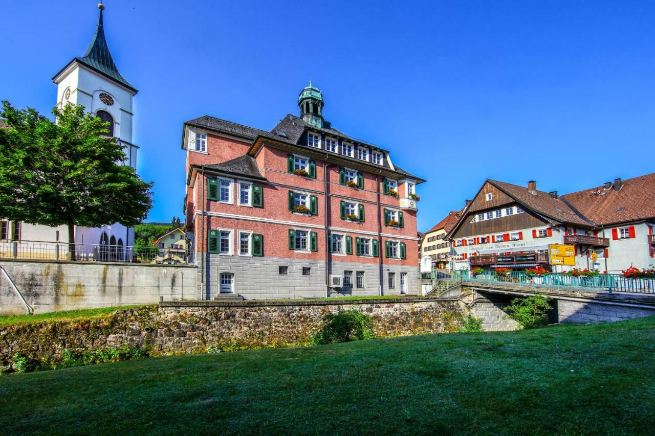 Hotel Restaurant Schwörer Lenzkirch Exterior foto